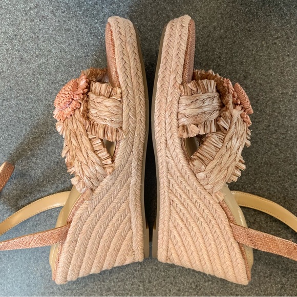 New Bandolino Women's Krista Espadrille Flower Detail Wedge Sandals Size 8 - Picture 7 of 9